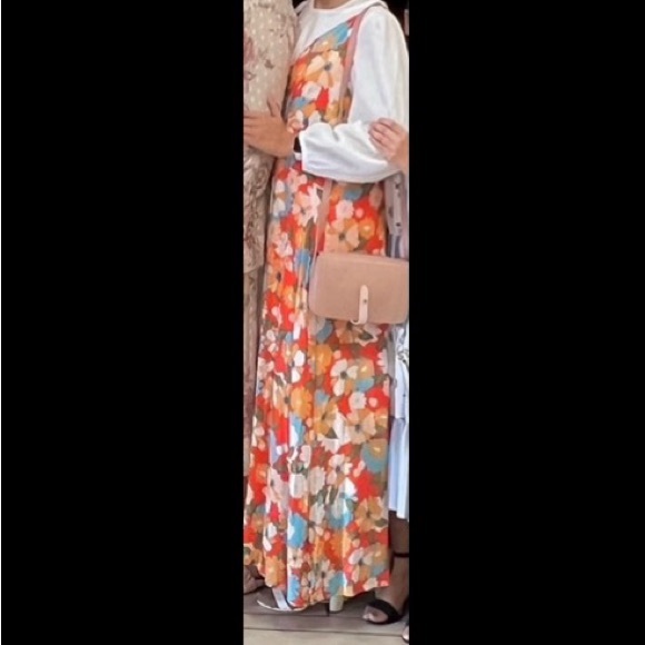 🔸SOLD🔸Orange Floral Cutout Cross Back Dress - Picture 3 of 7